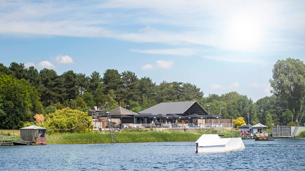 Cablepark Aquabest in Best, vlakbij Eindhoven, waterski wakeboard