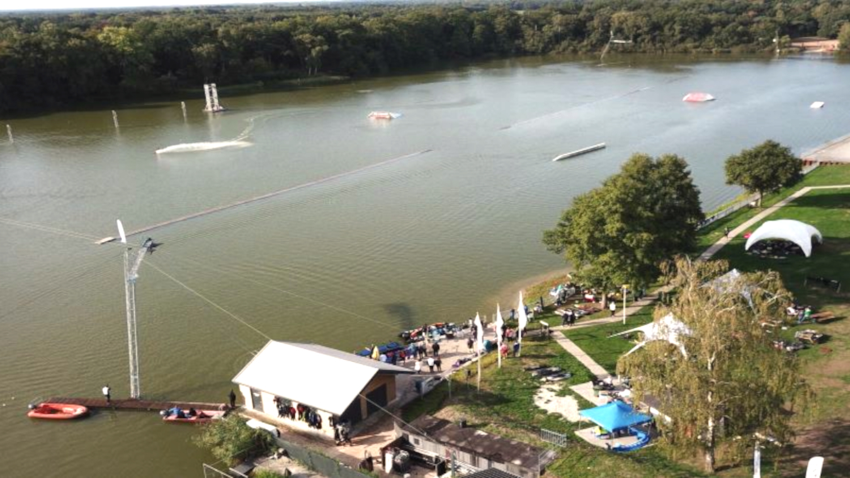 Waterski en wakeboard vereniging ENTC in Weert, Limburg